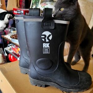 Work boots. Size 8 mens.